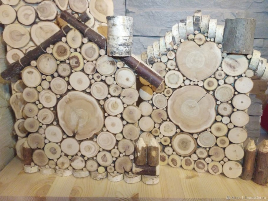 Панно из спилов древесины