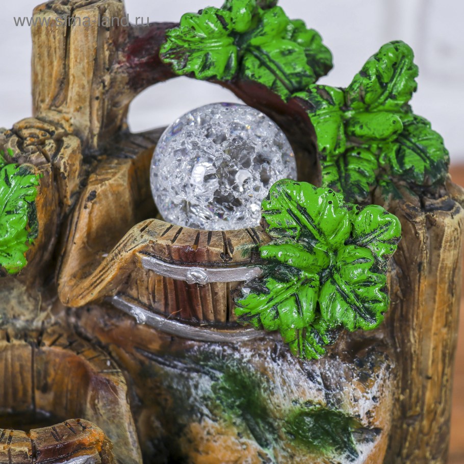 Декоративный фонтан с подсветкой