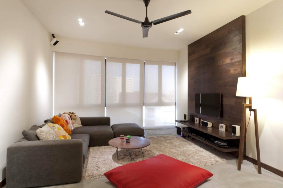 Акцентная стена в гостиной с телевизором