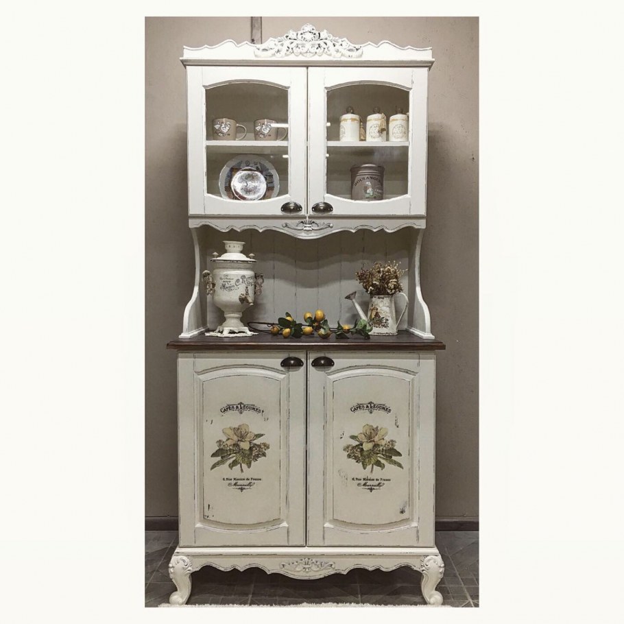 Сервант антиквариат Ренессанс