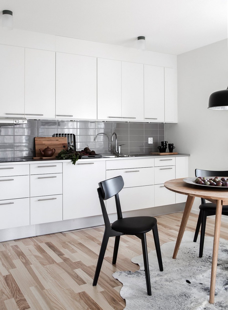 Голубая кухня в скандинавском стиле