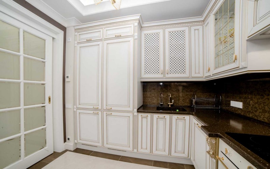 Угловые кухни Неоклассика Борго