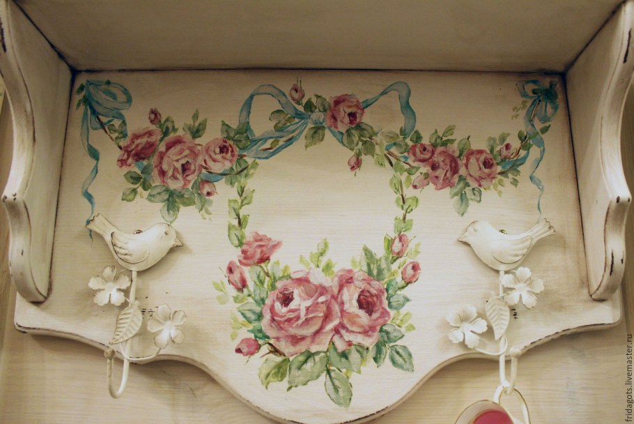Расписная мебель в стиле Прованс