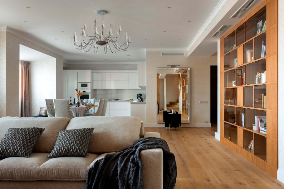 Зеркало в гостиной