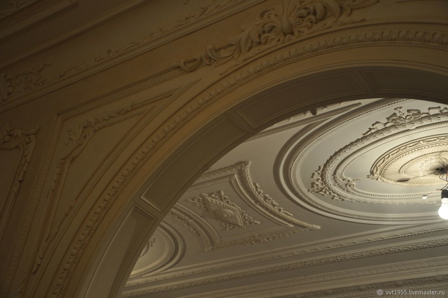 Десюдепорт классицизм