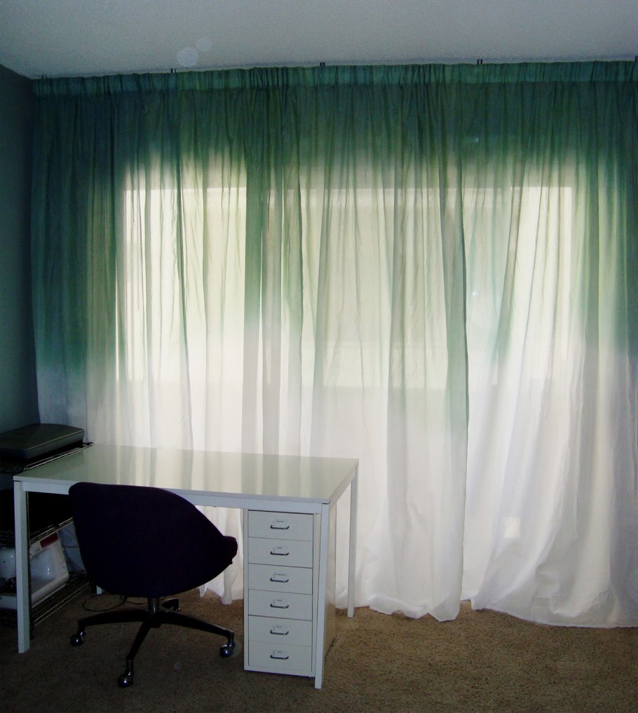 Тюль омбре зеленая с отворотом вверху