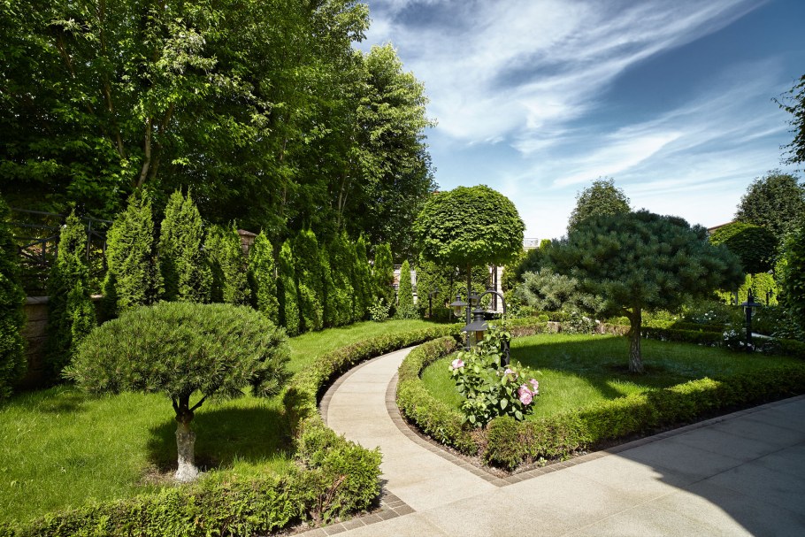 Регулярный сад Ильи Васецкого