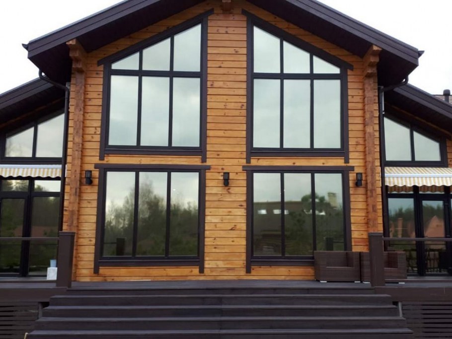 Тонированные окна в частном доме