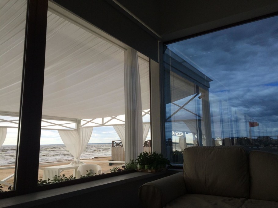 Тонированные панорамные окна