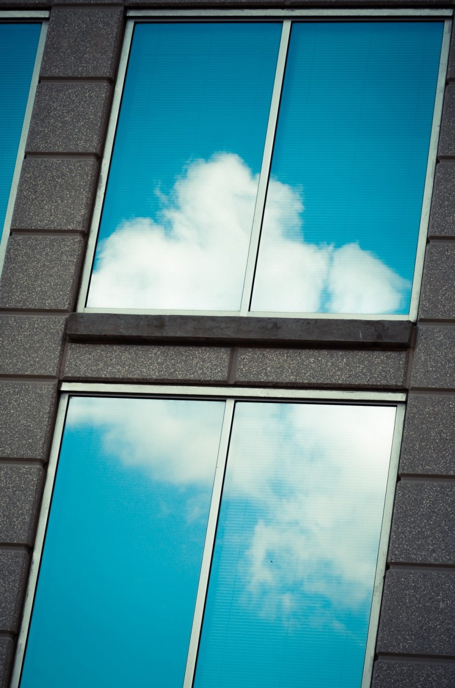 Зеркальная тонировка на окна