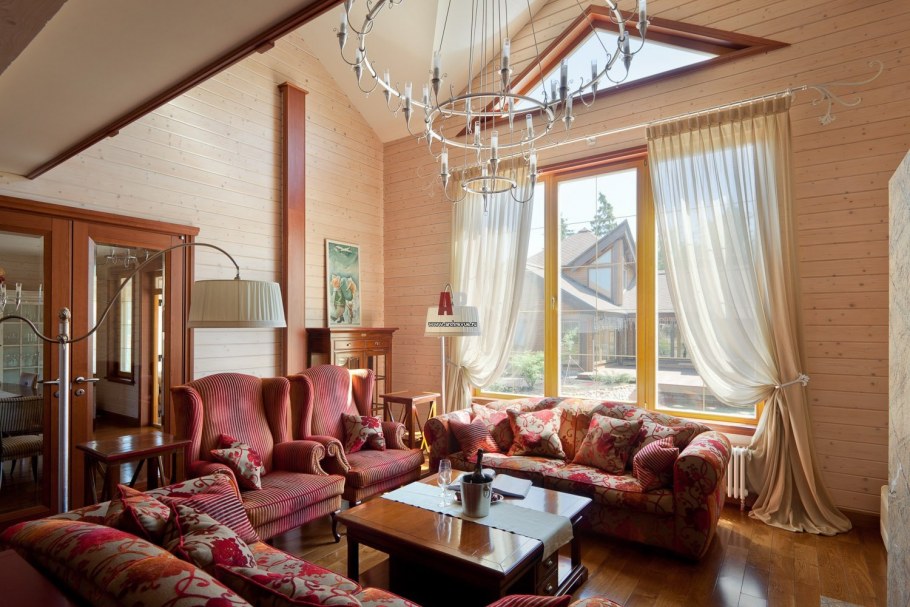 Шторы для загородного дома из бруса