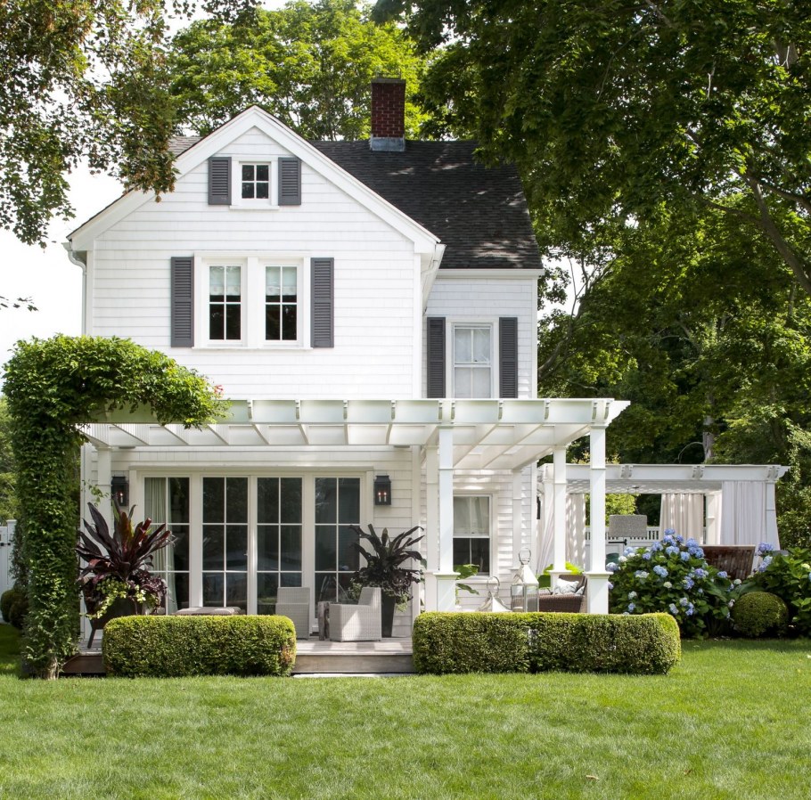 Американский дом с садом