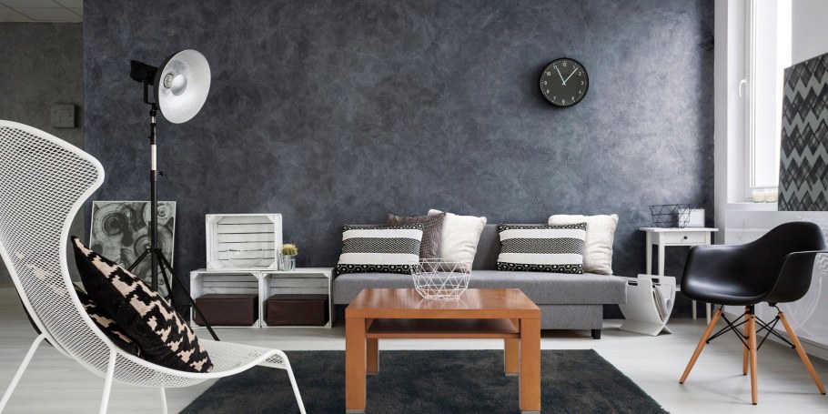 Черная декоративная штукатурка в интерьере