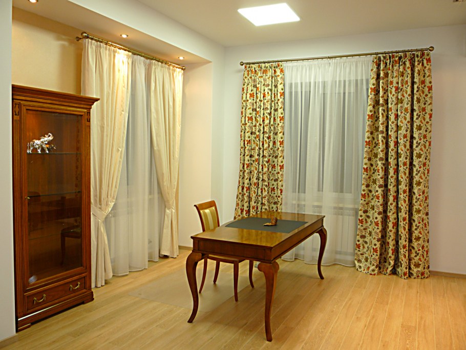 Шторы раздвижные в гостиную