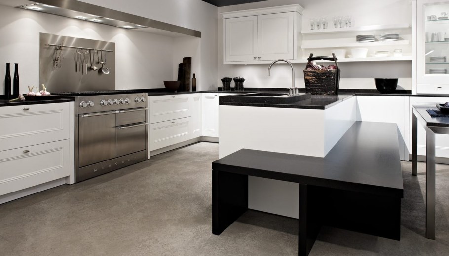 Кухни цвета венге с бежевым