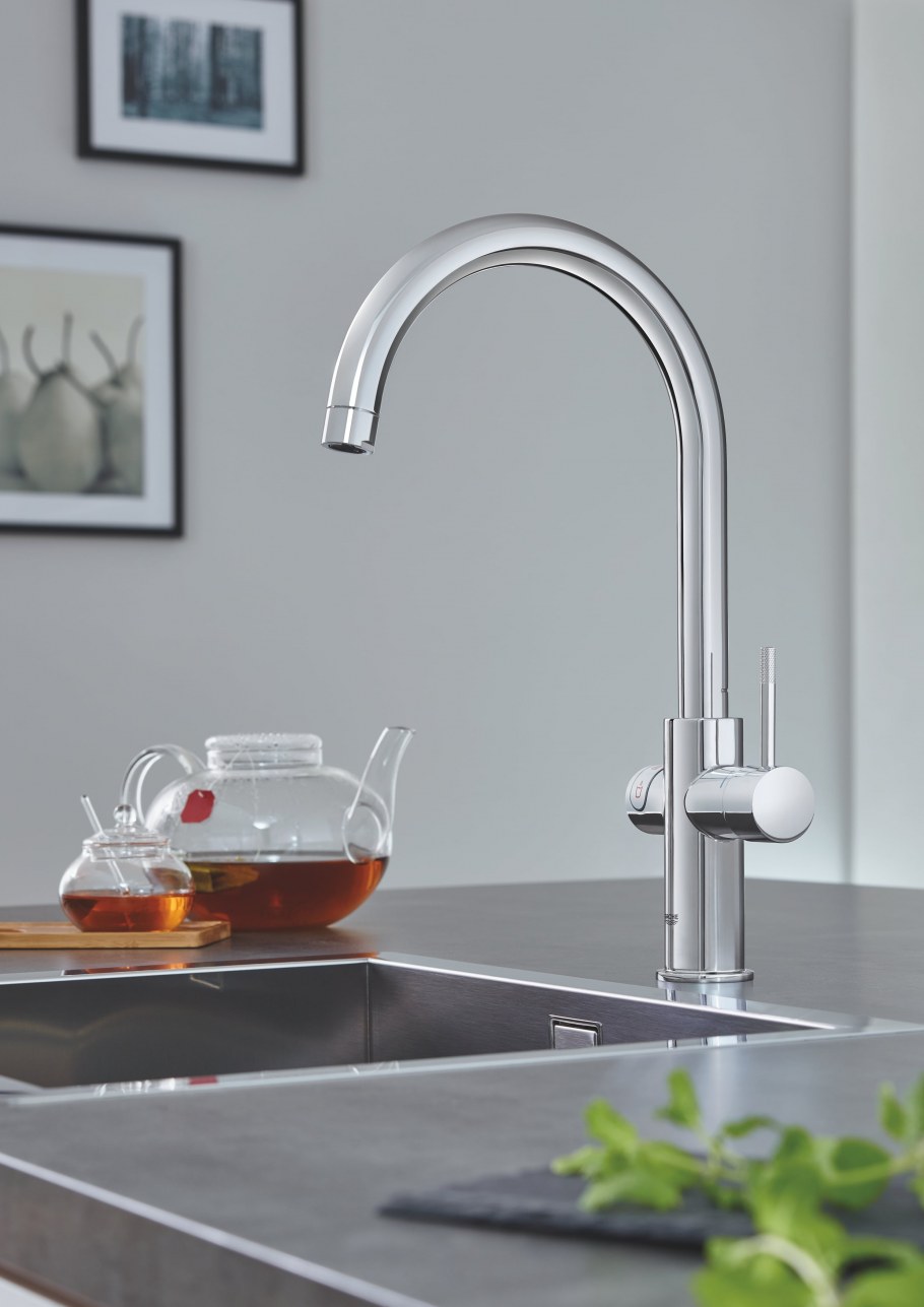 Смеситель Grohe Red II Duo 30079001 для кухонной мойки, с водонагревателем