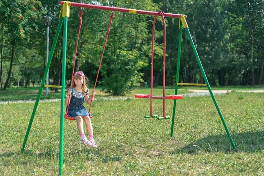 Качели детские уличные