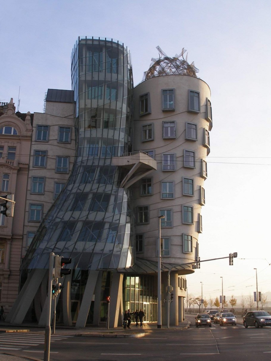 Tancici Dum Прага Чехия