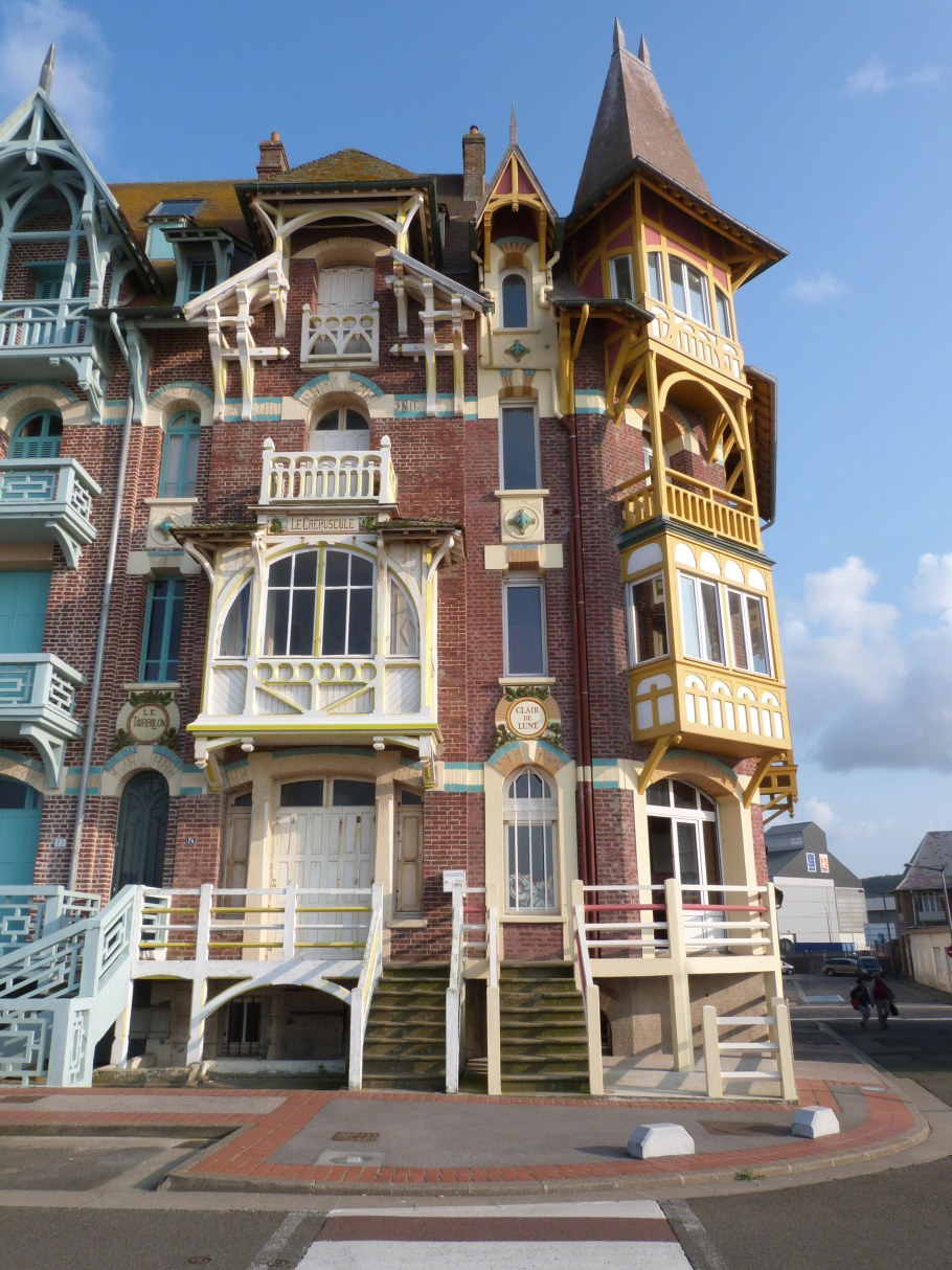 Ар нуво в России