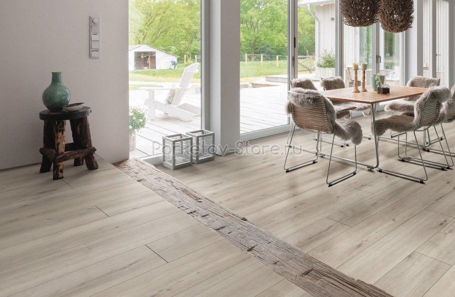 Ламинат дуб Эмилия Haro