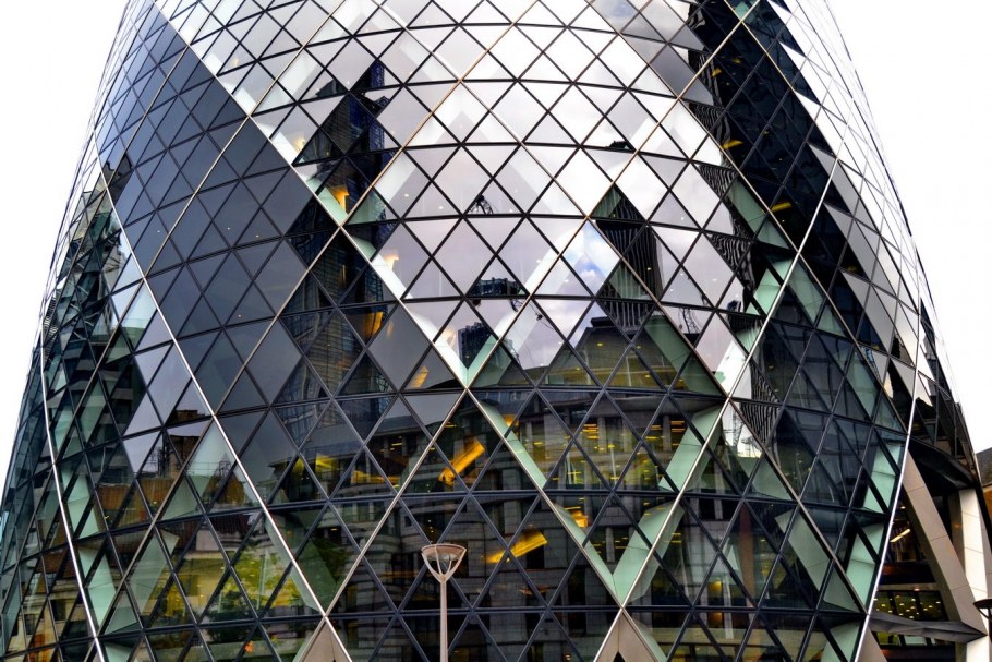 Норман Фостер Хай тек