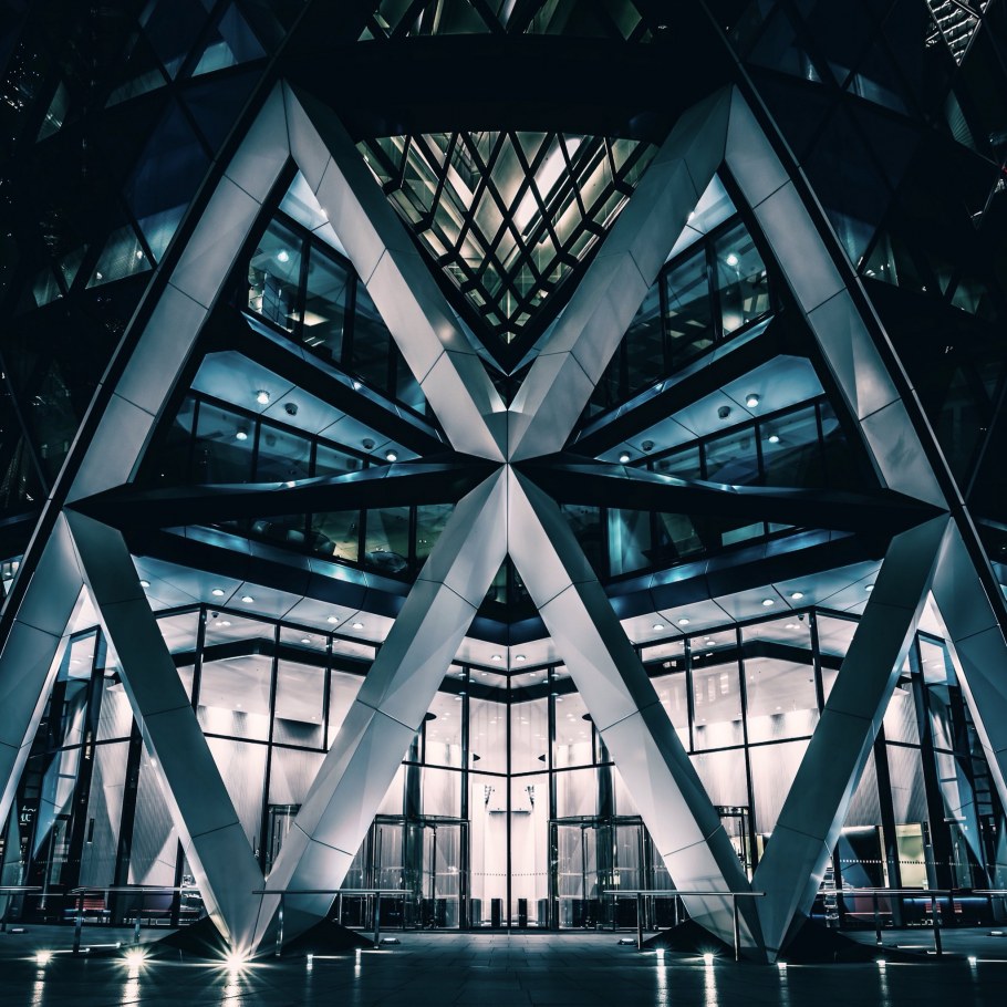 Норман Фостер Хай тек