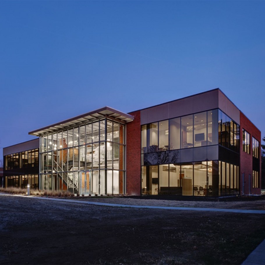 Небольшое офисное здание