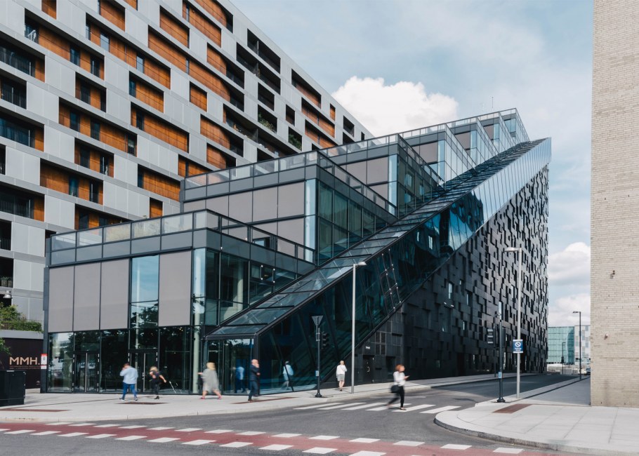 Современные стеклянные здания