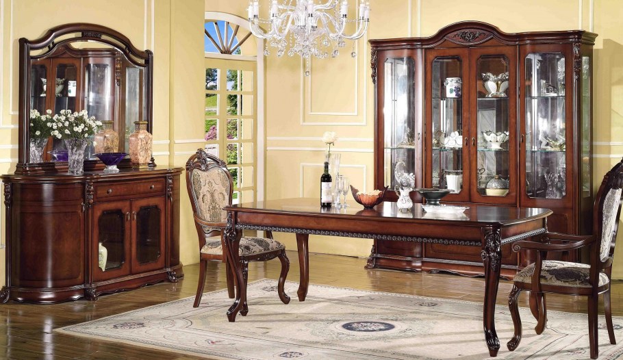 Классический стиль в гостиной с темной мебелью