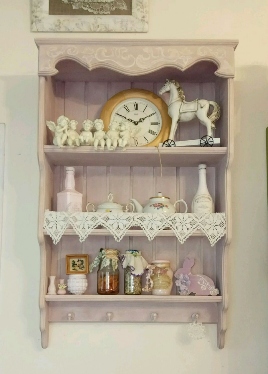 Полки на кухне в стиле Shabby Shick