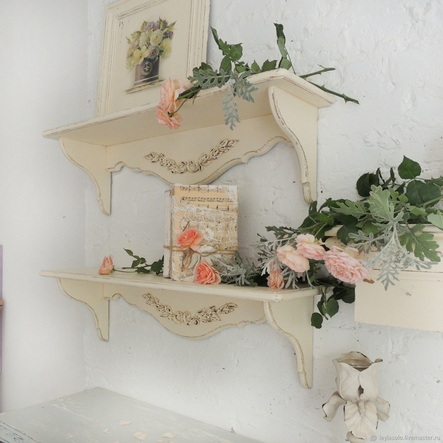 Полка в стиле Прованс