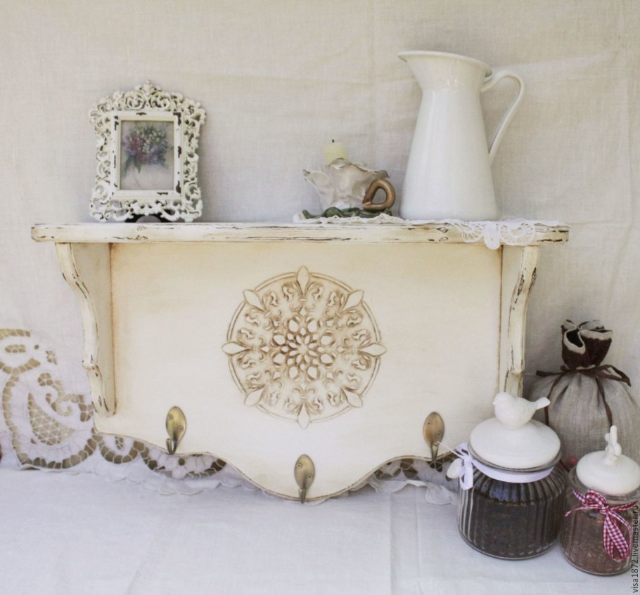 Полки в ванную в стиле Прованс