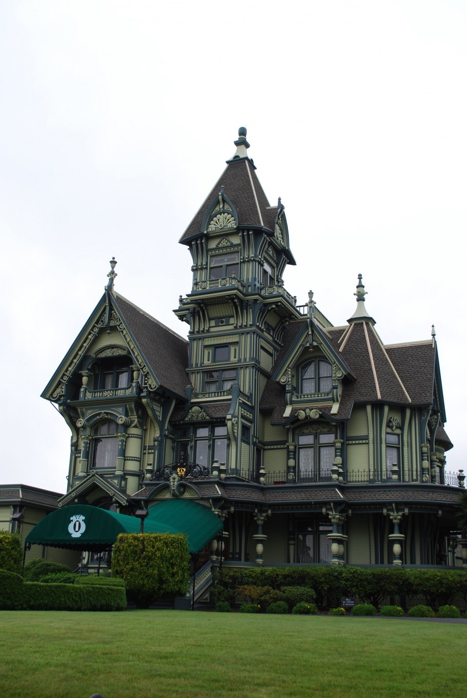 Здания в стиле стимпанк