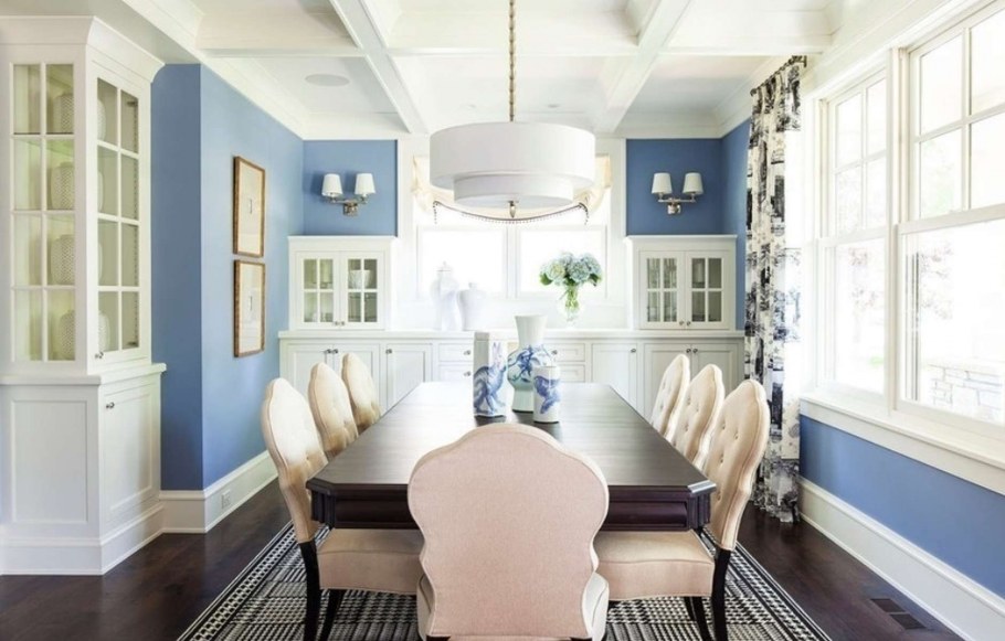 Столовая в голубом цвете