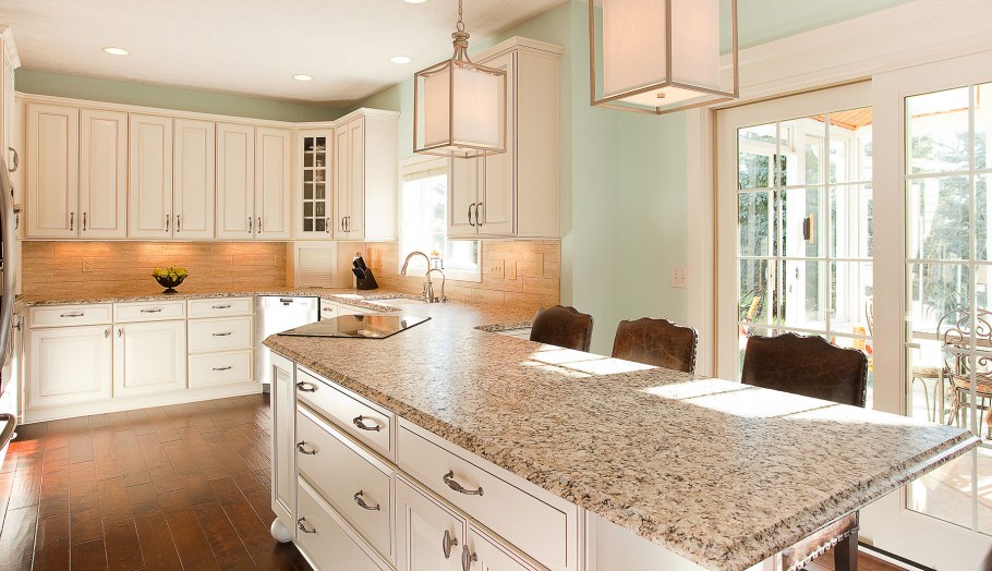 Кухни Мария Nicolle белая с серебряной патиной