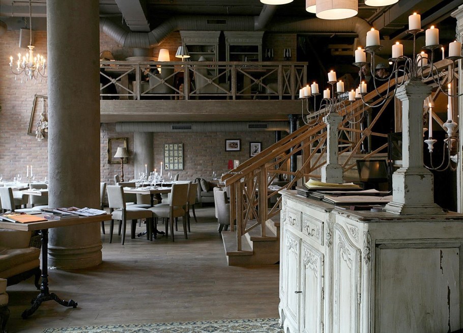 Барная стойка в стиле Кантри