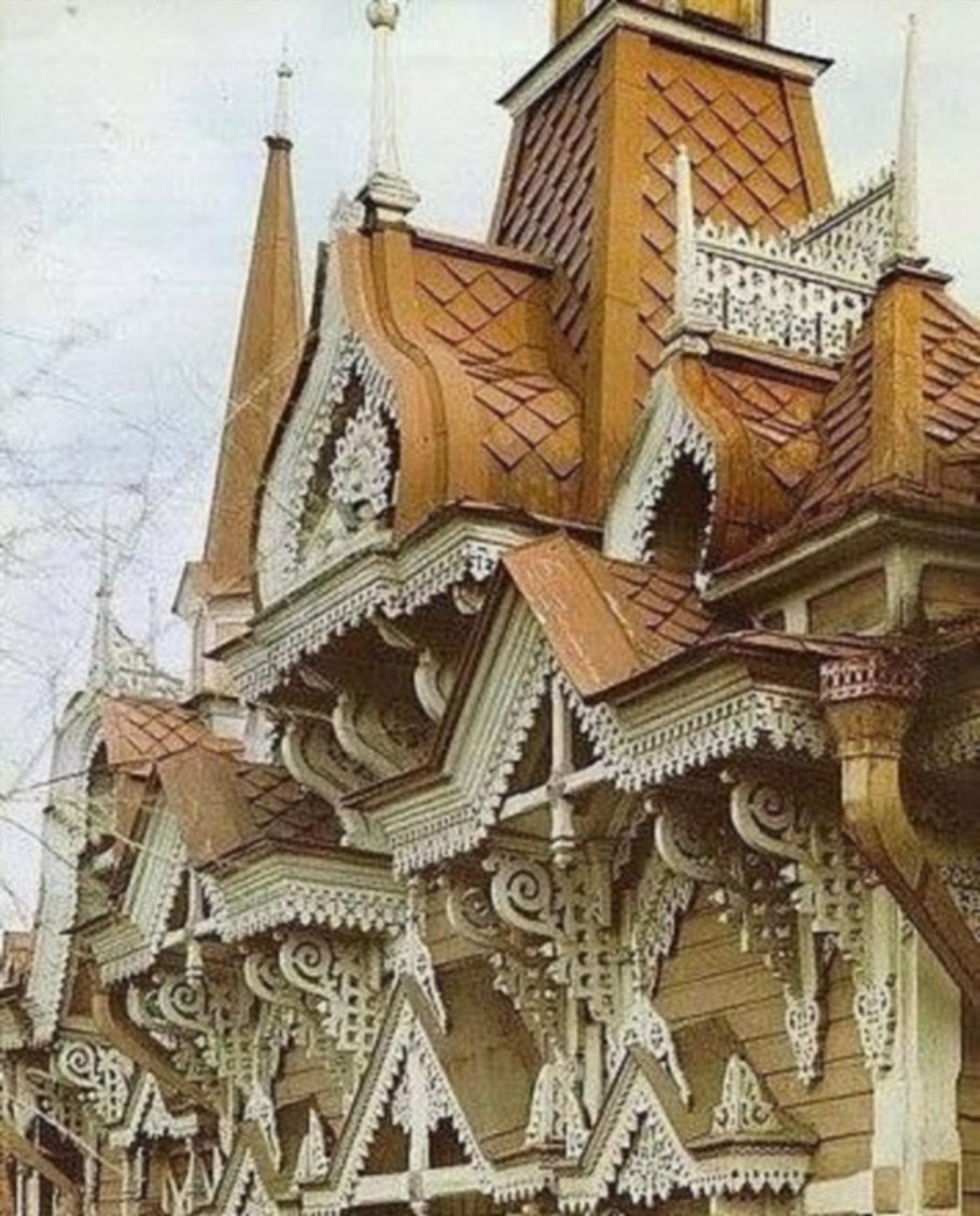 Резной Терем русского зодчества Томск