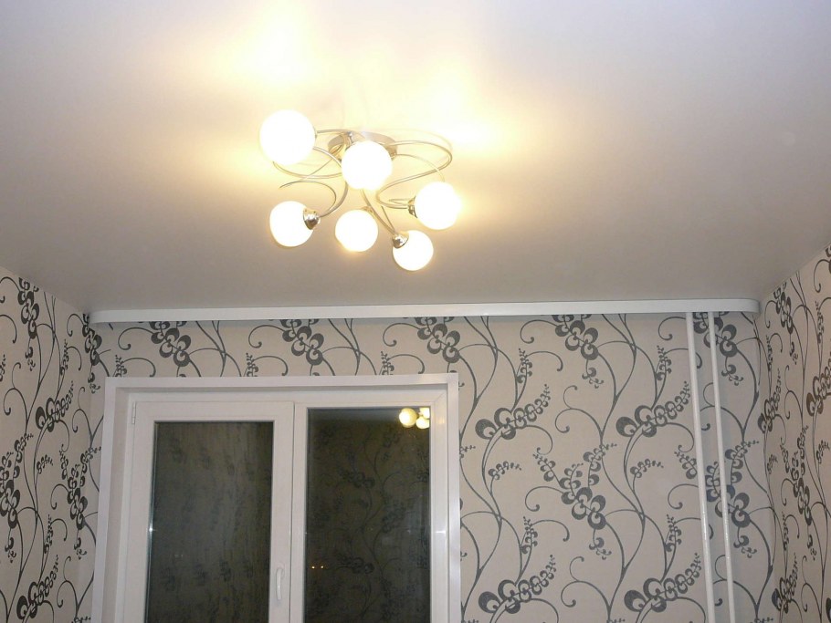 Бордюр для натяжного потолка