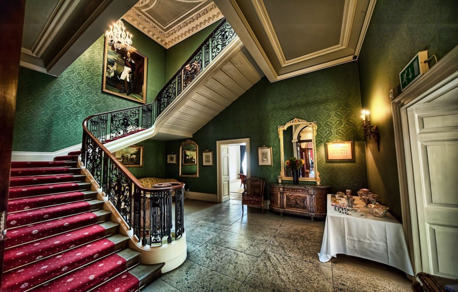 Английское поместье интерьер Холл