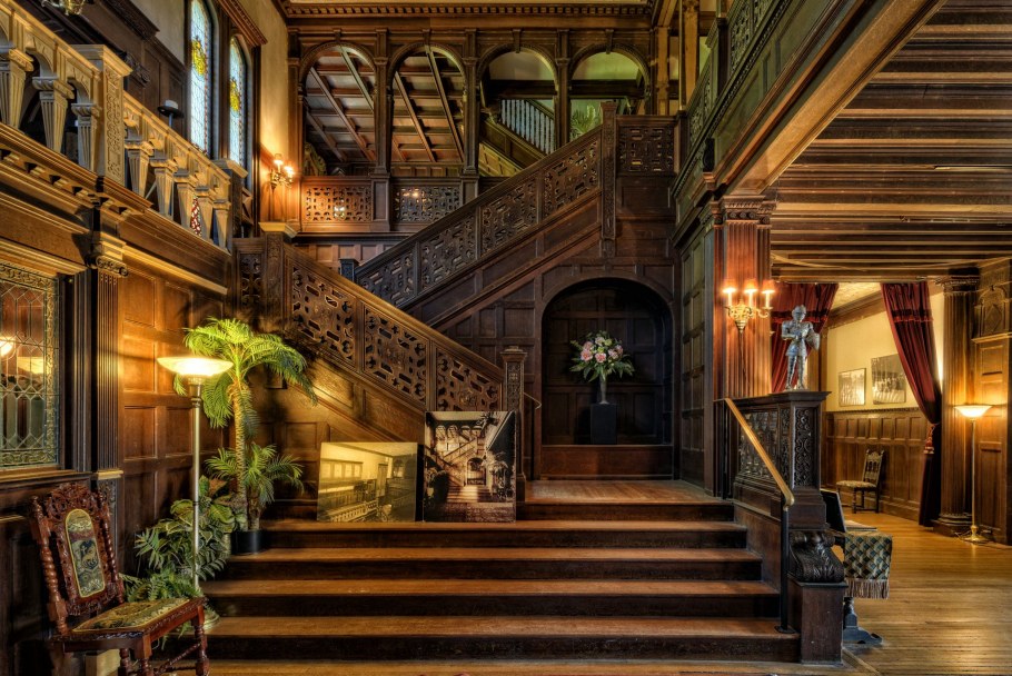 Поместье Сальваторе лестница