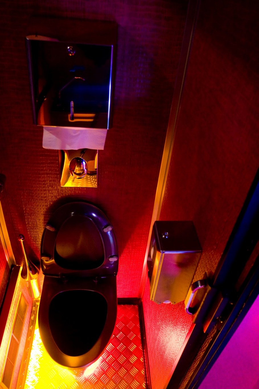 Общественный туалет