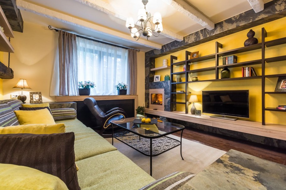 Интерьер нестандартной гостиной