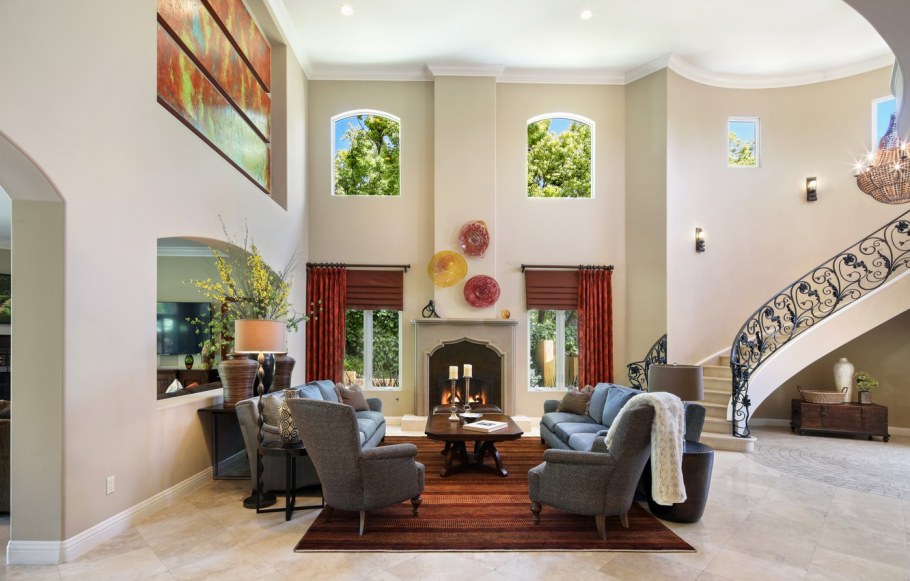 Современный дизайн интерьера гостиной