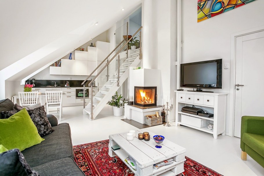 Гостиные с высокими потолками