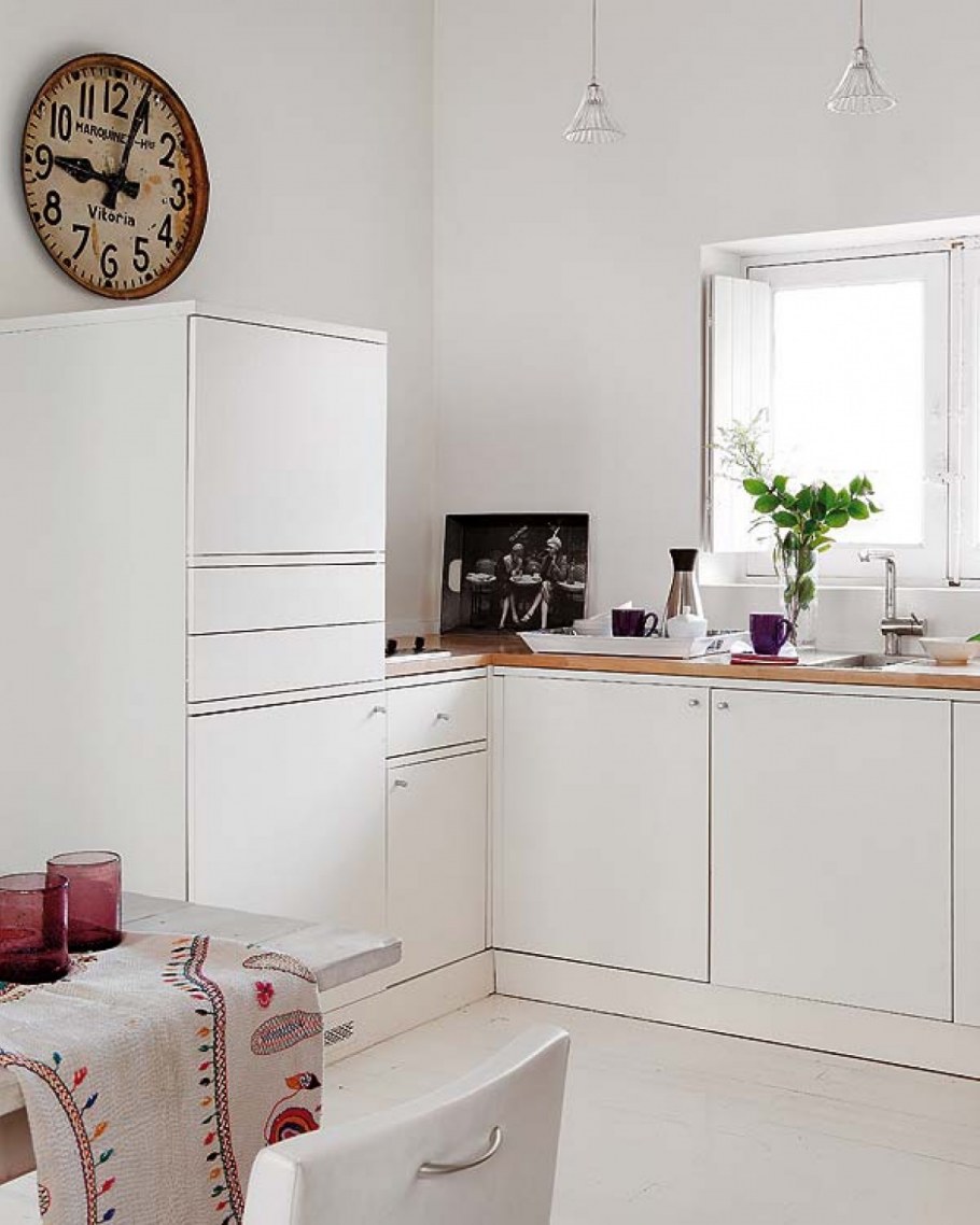 Кухня без навесных шкафов в стиле лофт