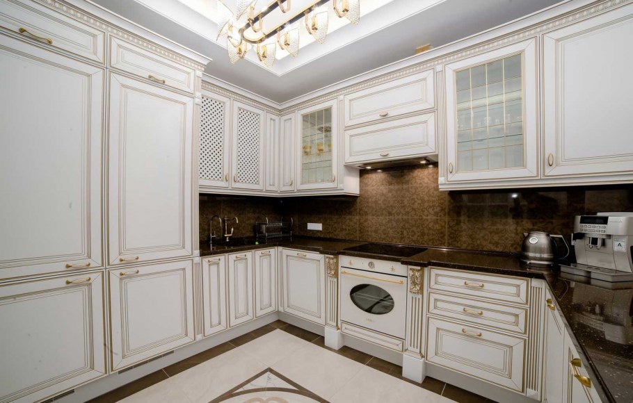 Пилястра Неоклассика на кухню