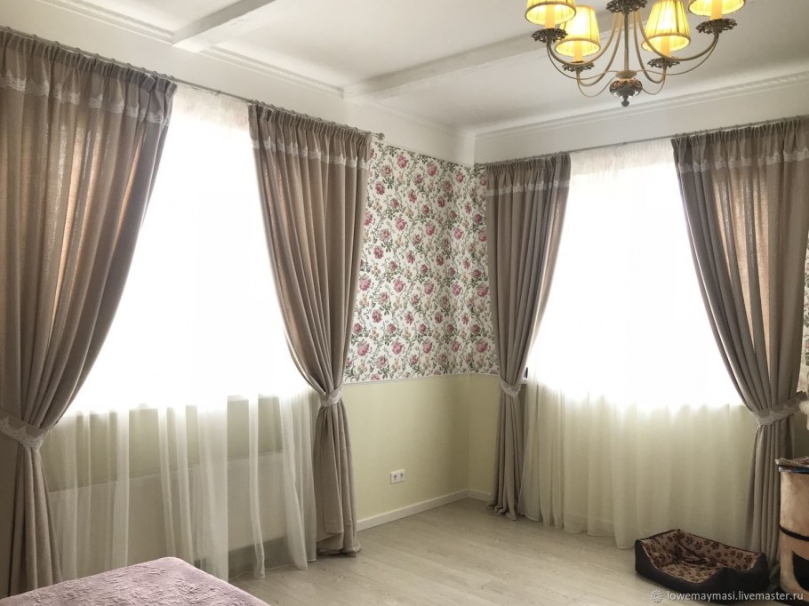 Шторы в гостиную из легкой ткани