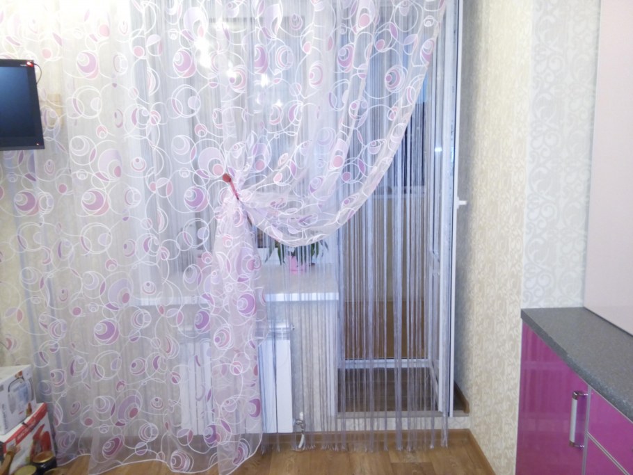 Тюль с нитяными шторами