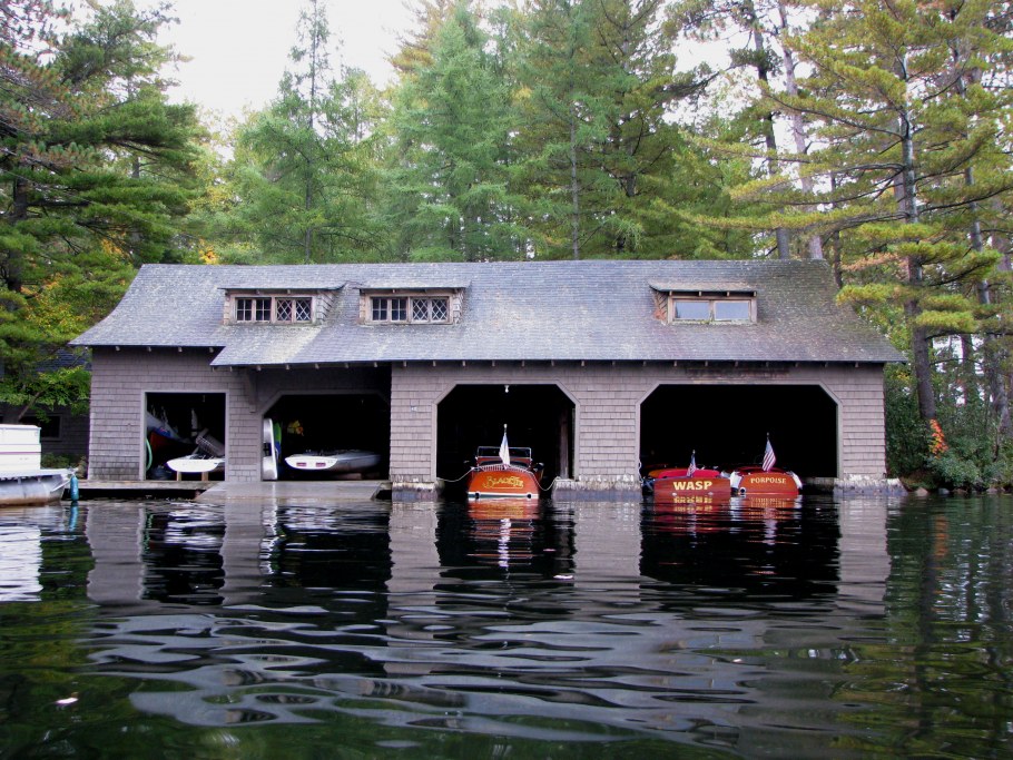 Boathouse мачуган