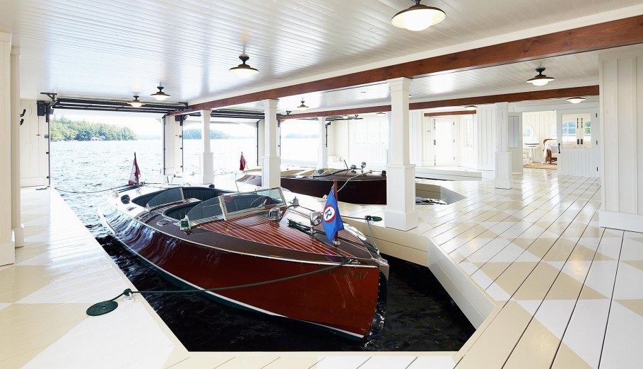 Эллинг гараж для катера